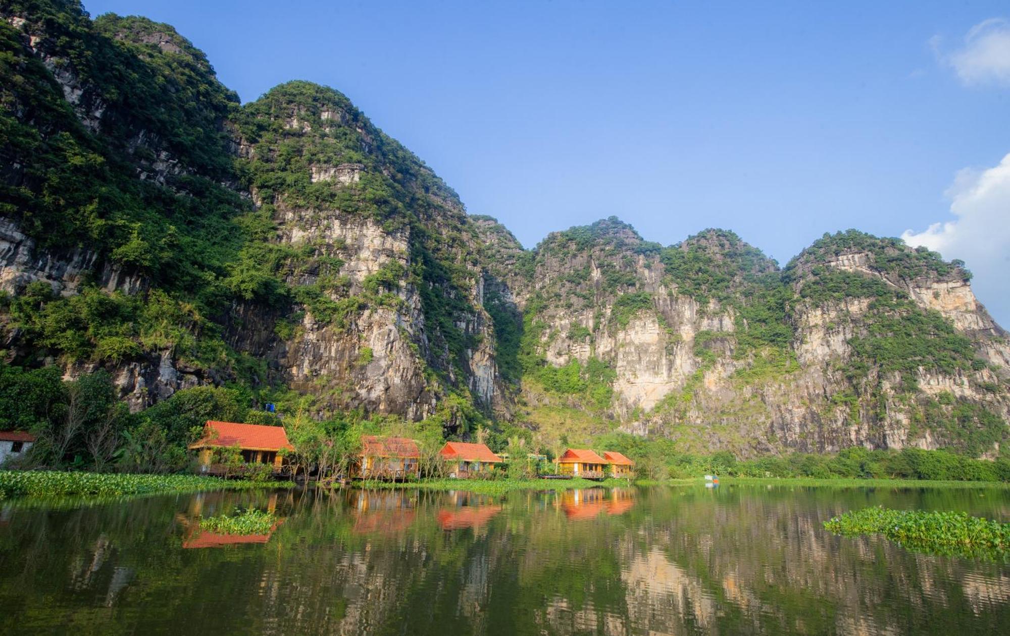 Xuan Son Lakeside Bungalow Ninh Bình Extérieur photo